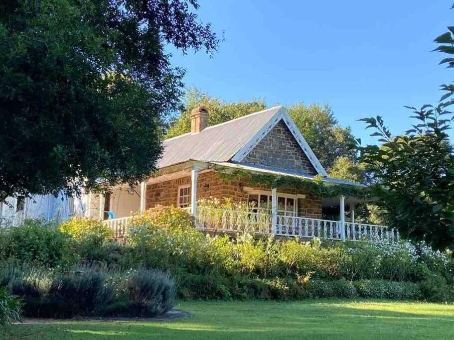 Yellowwoods Farm - Willoughbys Cottage And Old Stables Cottage Curryʼs Post Kültér fotó